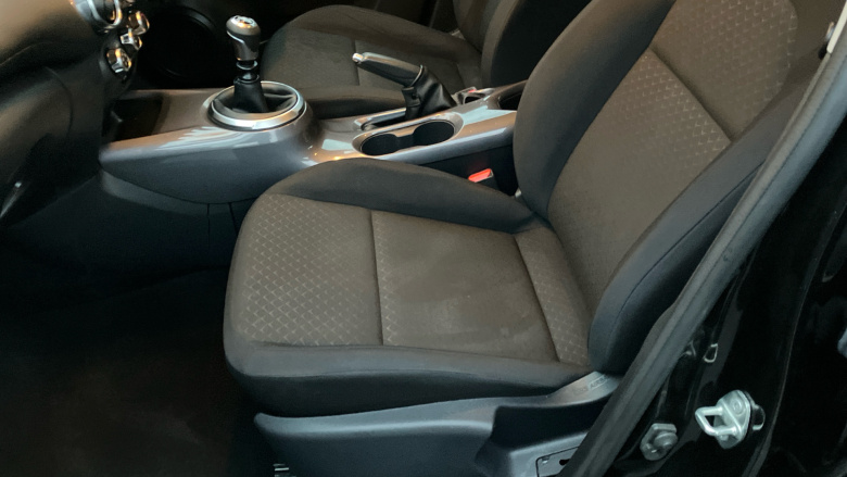 Nissan Juke 1.0 DiG-T 114 Acenta 5dr Petrol Hatchback